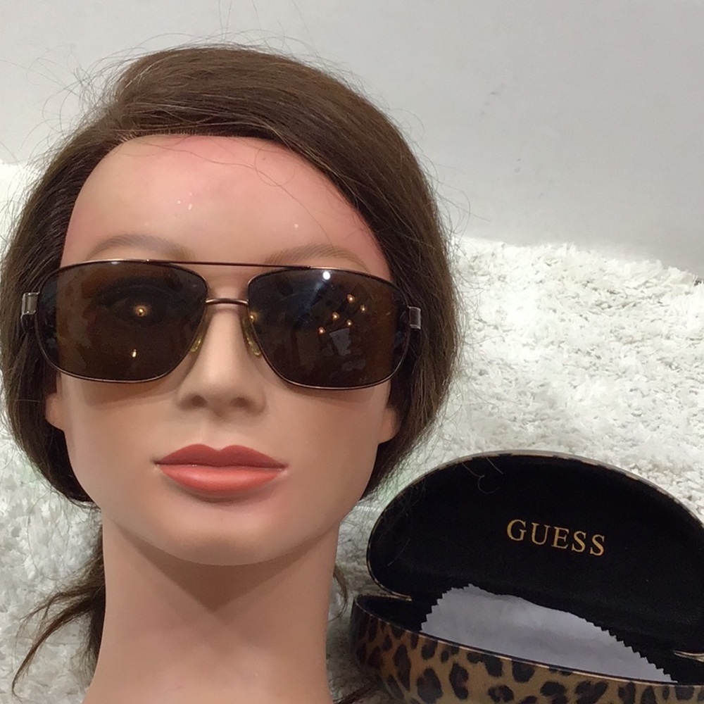 Guess copper and leopard sunglasses plus case